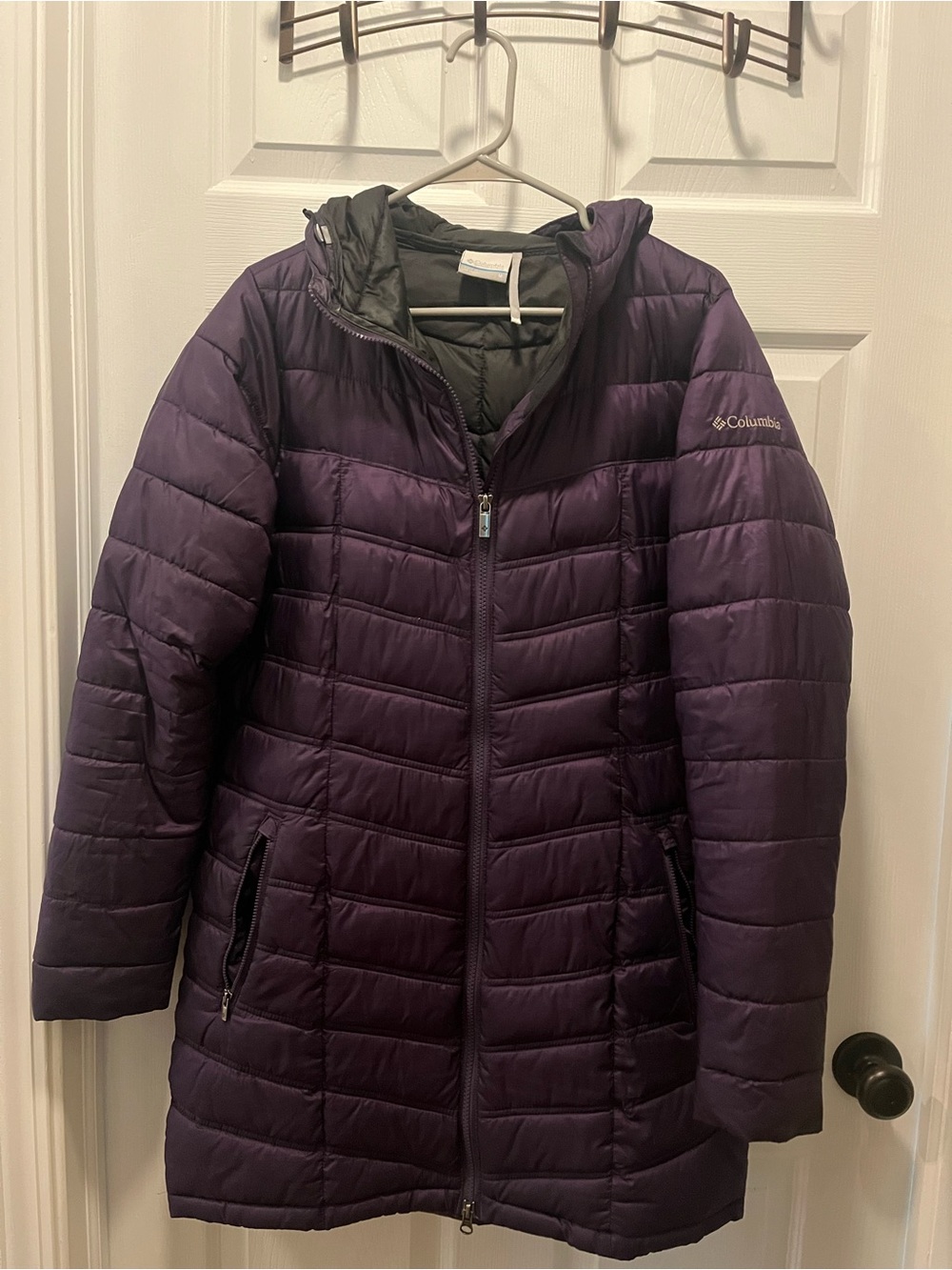 Columbia Women’s Dark Purple Quilted Packable Puffer Jacket
